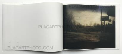 Todd Hido,Roaming : Landscape Photographs 1994-2004