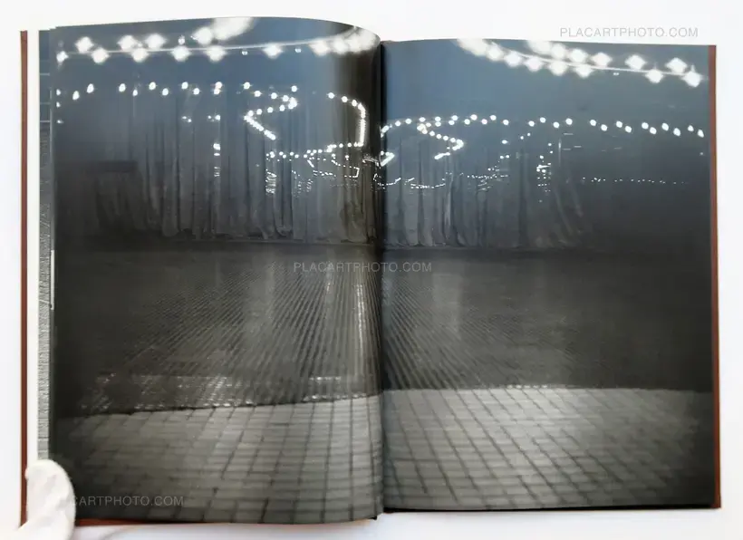 Dirk Braeckman – Z.z.(t) vol 2 (Shrinkwrap)