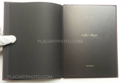Joseph Mills,One Picture Book # 34 : Lilly's Waist Joseph Mills,One Picture Book # 34 : Lilly's Waist