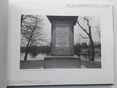 Lee Friedlander,The American Monument