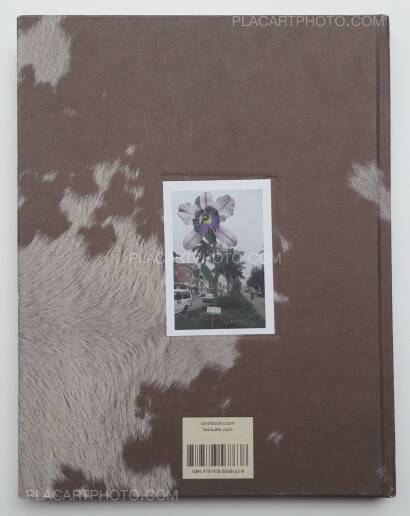 Collective,The cow and the orchid : generic colombian photography Collective,The cow and the orchid : generic colombian photography