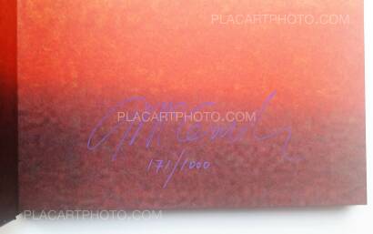 Gareth McConnell,Close your eyes (SIGNED) Gareth McConnell,Close your eyes (SIGNED)