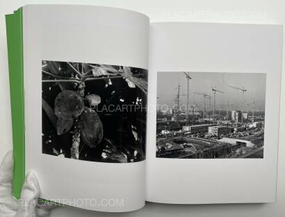 Christopher Williams,Printed in Germany: Green Christopher Williams,Printed in Germany: Green