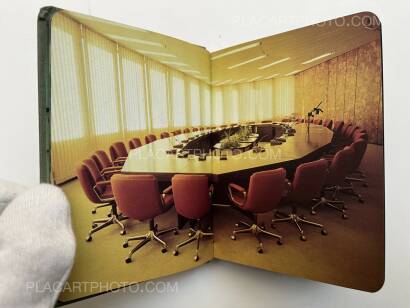Jacqueline Hassink,The Table of Power Jacqueline Hassink,The Table of Power
