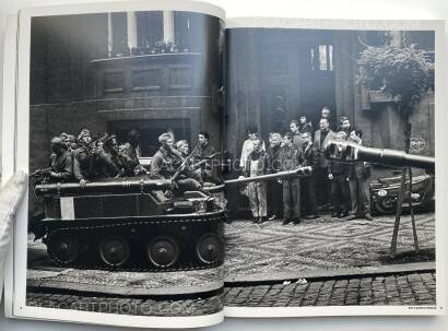 Josef Koudelka,Invasion Prague 68 Josef Koudelka,Invasion Prague 68