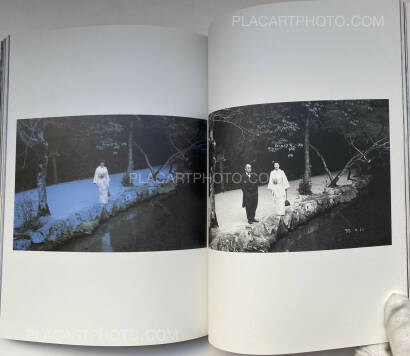 Nobuyoshi Araki,Kyoto Hakujo (Love Labyrinth: Kyoto White Sentiment)(WITH OBI) Nobuyoshi Araki,Kyoto Hakujo (Love Labyrinth: Kyoto White Sentiment)(WITH OBI)