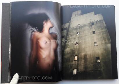 Antoine d'Agata,Aka ana / Red hole (SIGNED) Antoine d'Agata,Aka ana / Red hole (SIGNED)