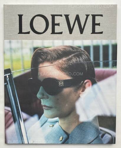 Fumiko Imano,LOEWE Fall Winter 2020 2021 runway collection Womenswear (NUMBERED) Fumiko Imano,LOEWE Fall Winter 2020 2021 runway collection Womenswear (NUMBERED)