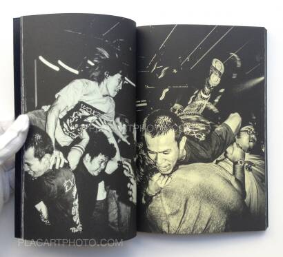 Jesper Haynes,GIG A celebration of Bangkoks Indie Scene 2003-2013 (SIGNED) Jesper Haynes,GIG A celebration of Bangkoks Indie Scene 2003-2013 (SIGNED)