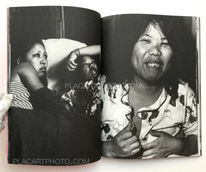 Mao Ishikawa,Red Flower - The Women of Okinawa /Akabana - Okinawa no onna Mao Ishikawa,Red Flower - The Women of Okinawa /Akabana - Okinawa no onna