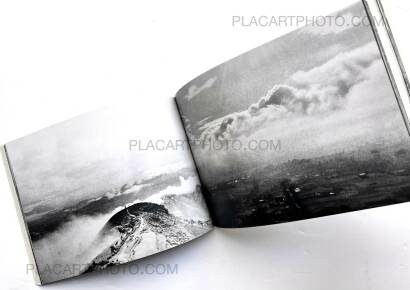 Hitomi Watanabe,Tenjiku / An invisible landscape (Signed)